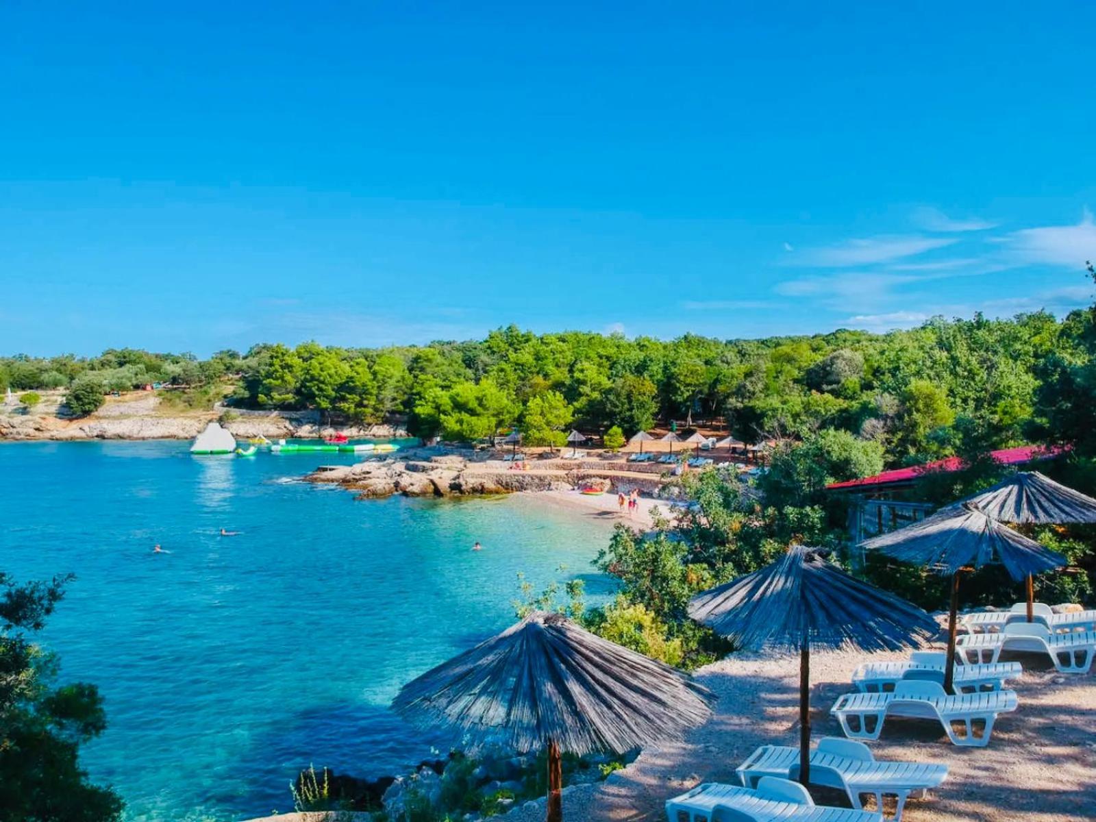 Adria Holiday Home Pinezići Buitenkant foto
